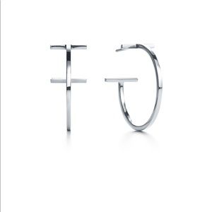 Tiffany & Co. Wire Hoop earring